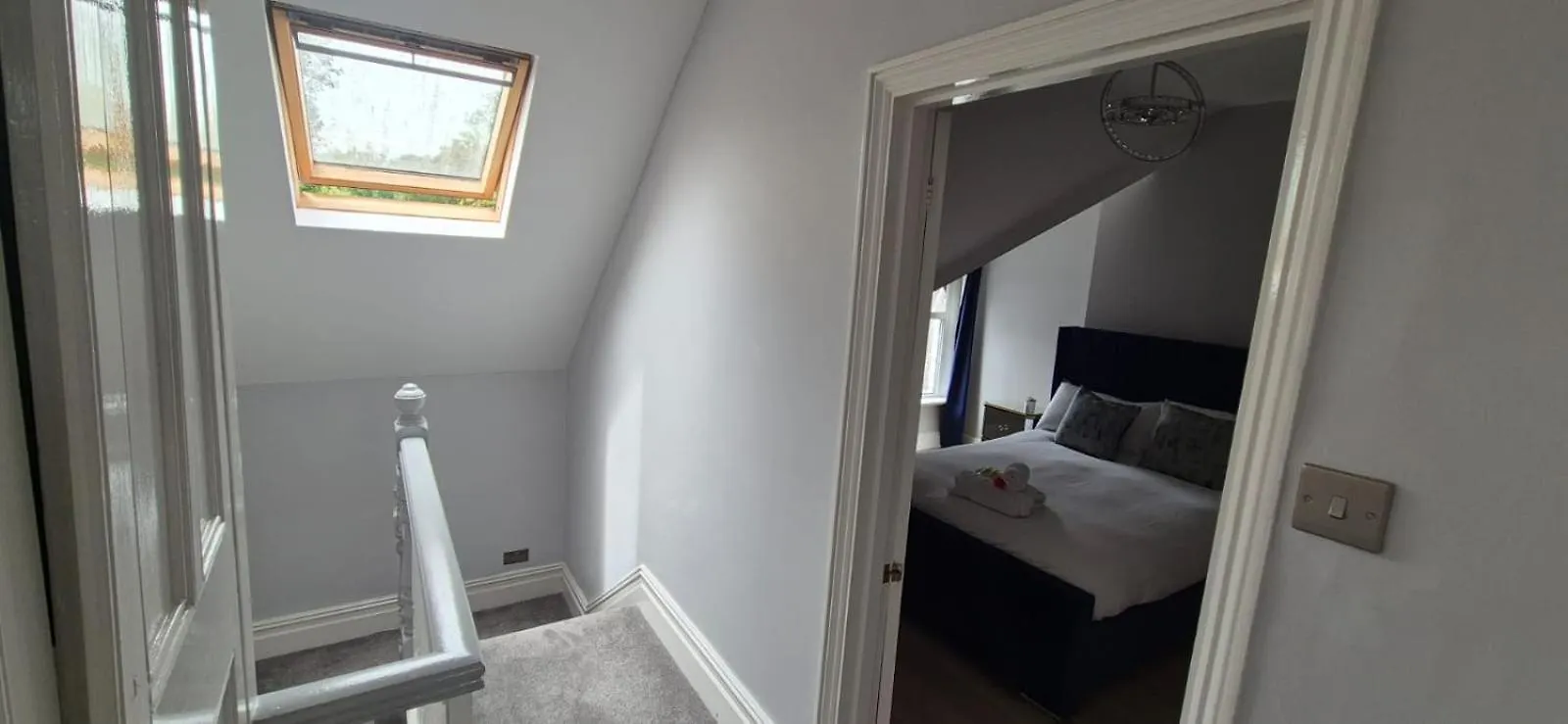 4 Bed Home With Full Amenities In Cardiff 펜션